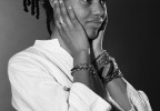 jeune femme chanteuse studio